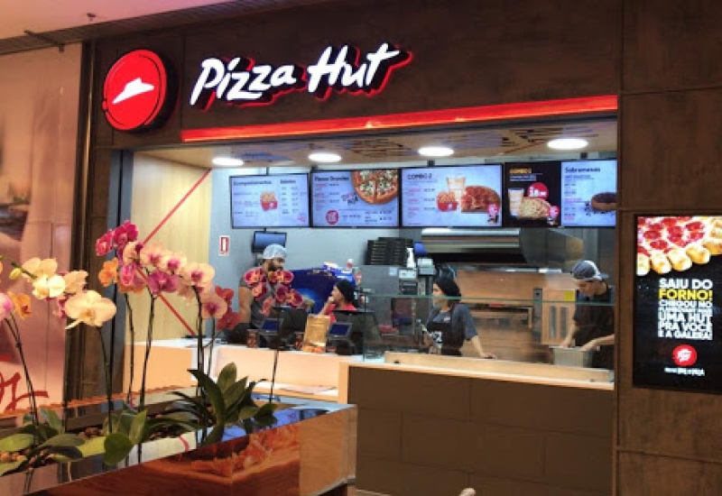 PIZZA HUT